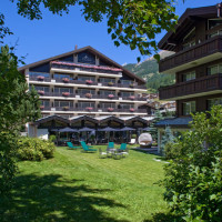 Mirabeau Hotel & Residence