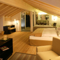 Mirabeau Hotel & Residence