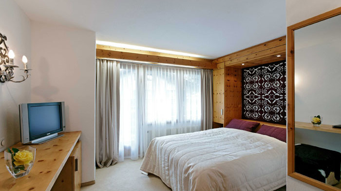 Mirabeau Hotel & Residence