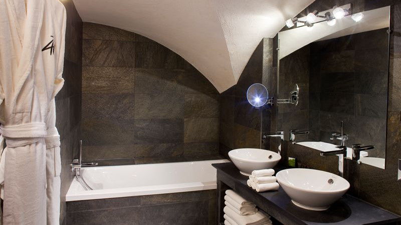 HOTEL &  SPA L` ALTA PEYRA