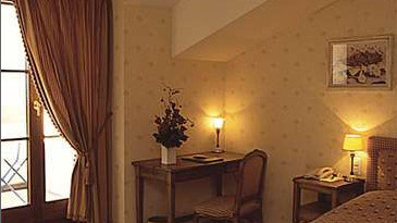 Hotel l'Angleterre and residence