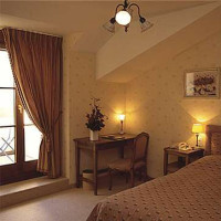 Hotel l'Angleterre and residence