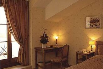 Hotel l'Angleterre and residence