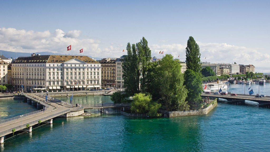 Four Seasons Hotel des Bergues 5*