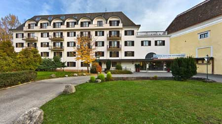 Hotel Schloss Weikersdorf