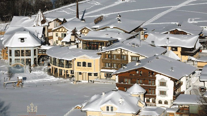 Castello Falkner Chalets and Residence